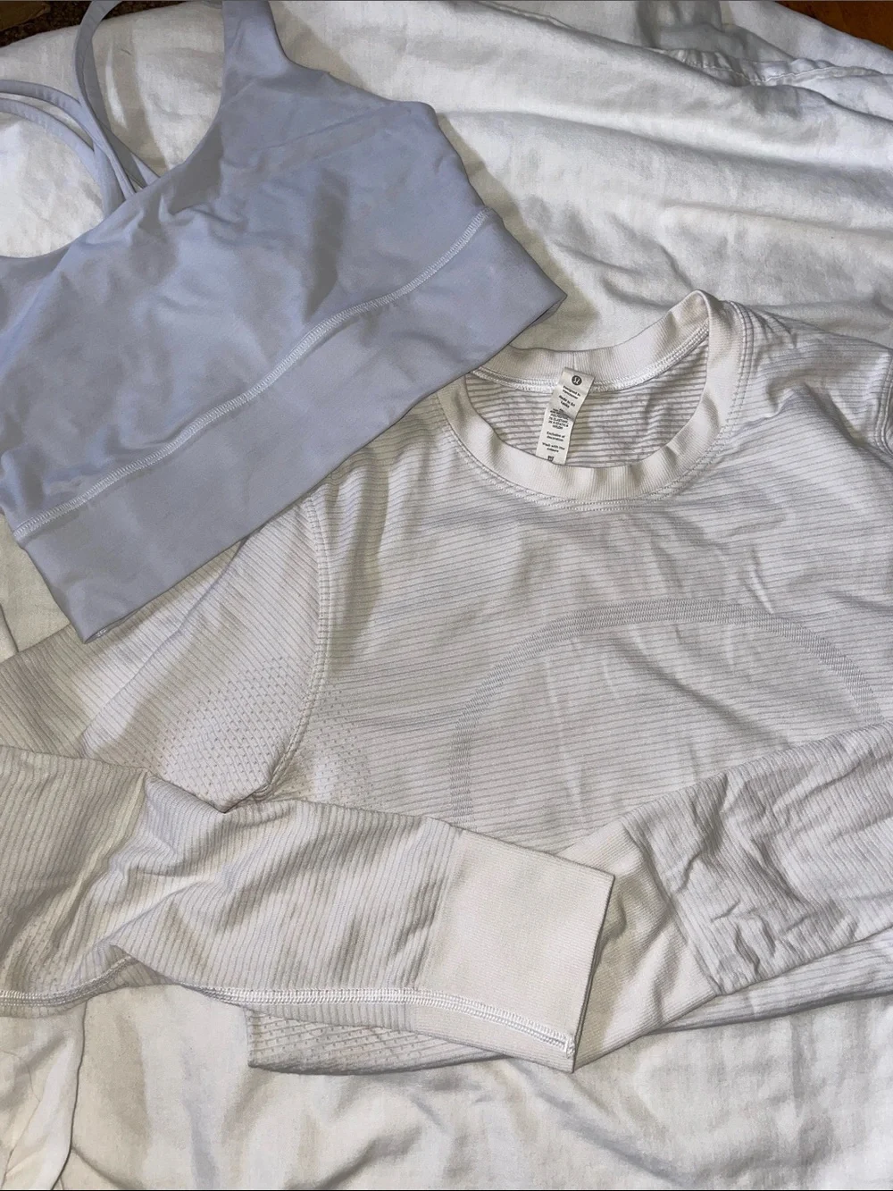 Lululemon Sports Bra & Long Sleeve Active Top Bundle